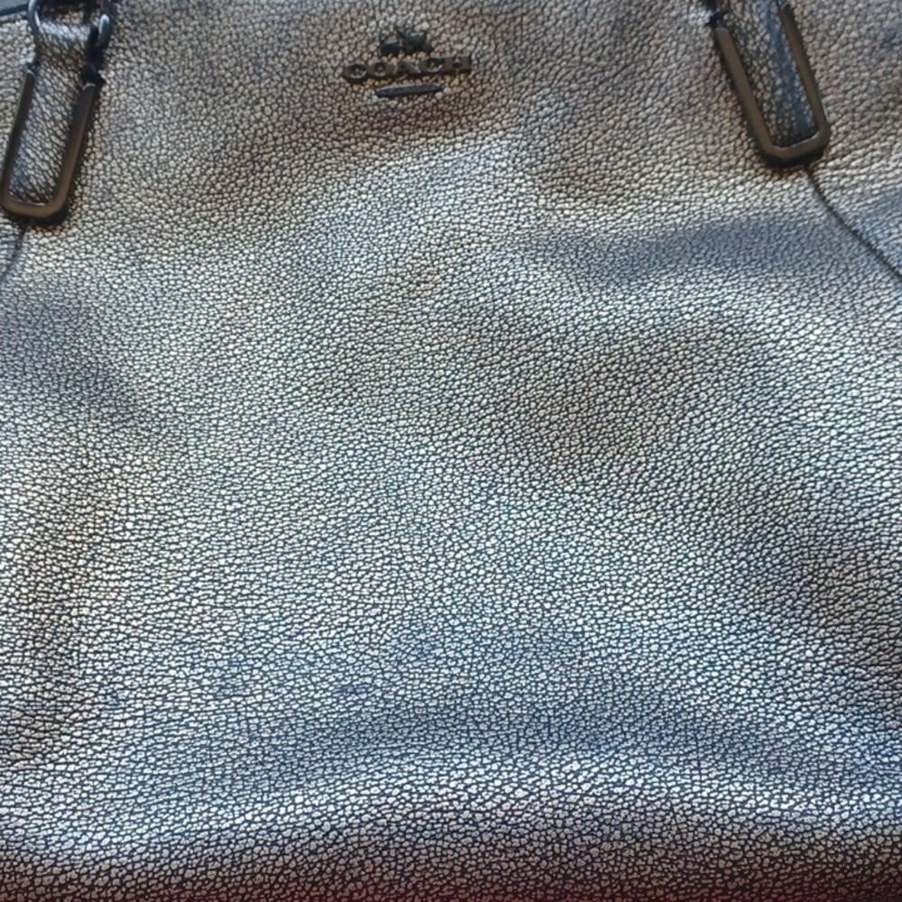 COACH 33736 MEDIUM SIZE GOLD, BLACK LEATHER METALIC HANDBAG - Picture 11 of 12